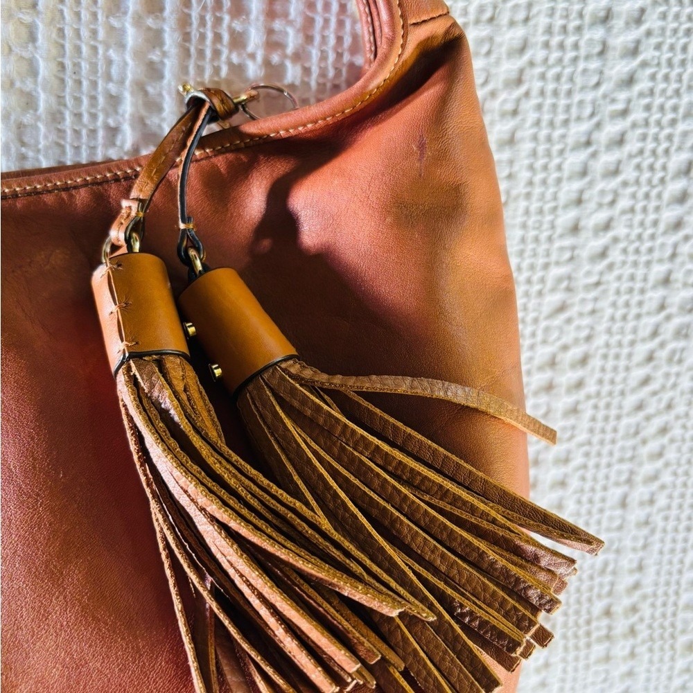 Coach‎ Vtg Brown Leather Crescent Moon Handbag Shoulder Bag Y2K Tassels - Picture 8 of 15